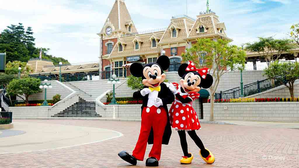 Guide to Family Holidays in Hong Kong by The V - Disneyland with Micky and Minnie Mouse and Ocean Park