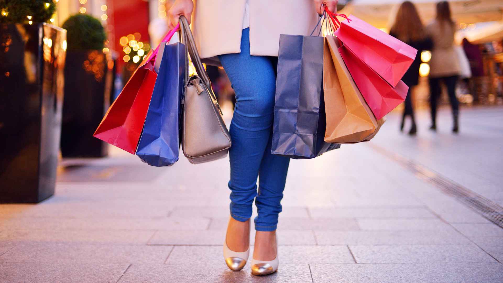 Haute Couture & High Streets: The Insider’s Guide to Luxury Shopping in Wan Chai and Causeway Bay