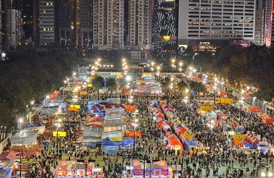 農曆新年將至｜在香港過新年，從年宵花市開始
