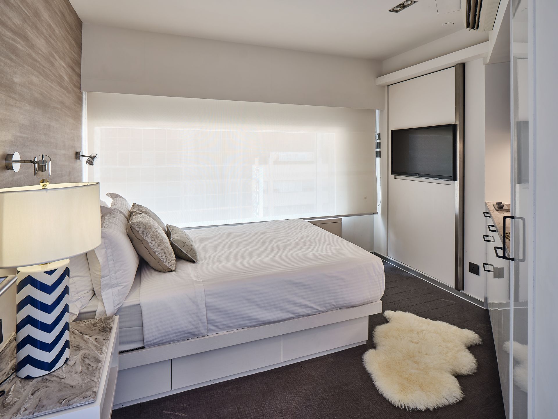 The V Causeway Bay Serviced Apartments Spark Suite