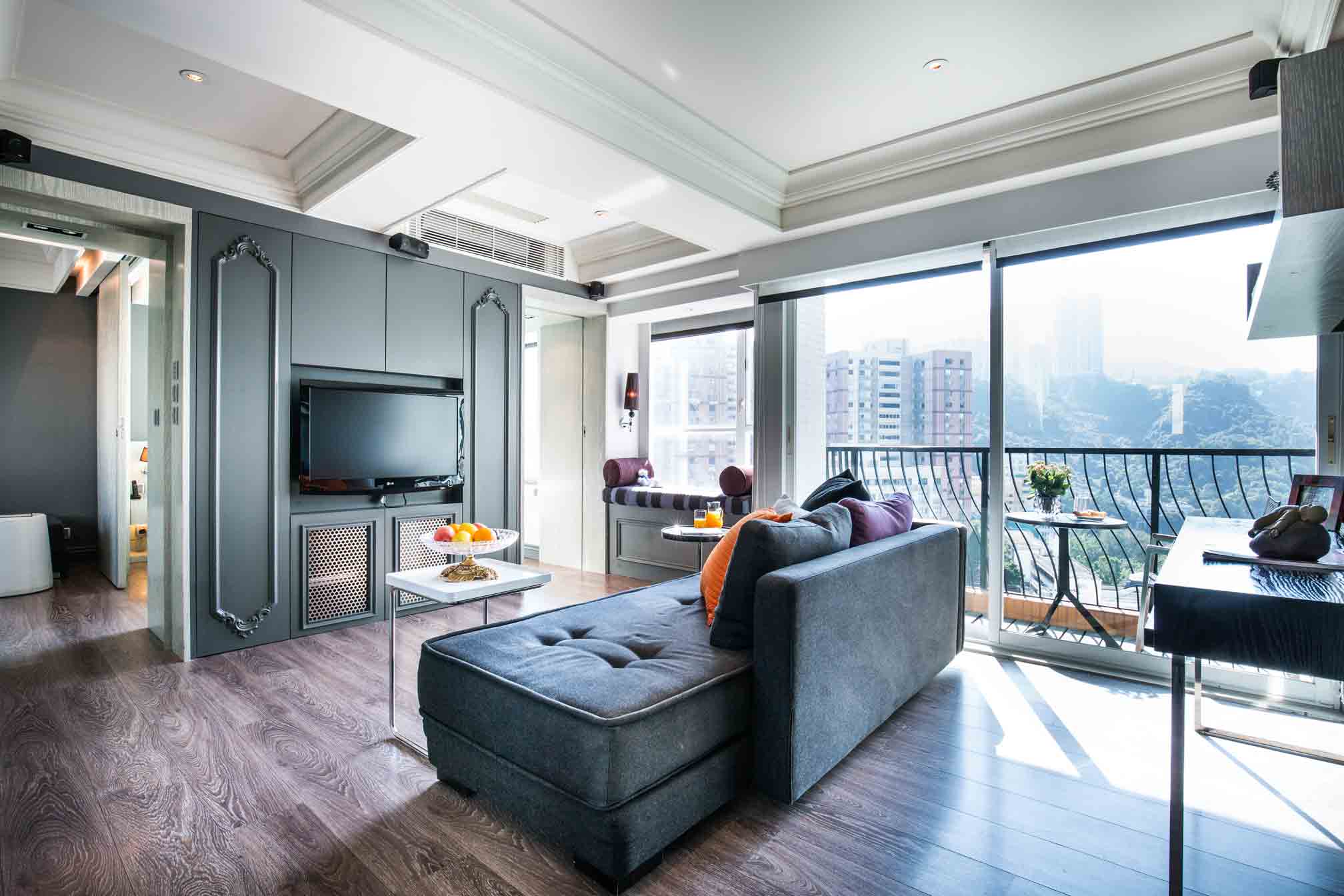 Luxe Two Bedroom with a panoramic view at The V Causeway Bay 2 Serviced Apartment